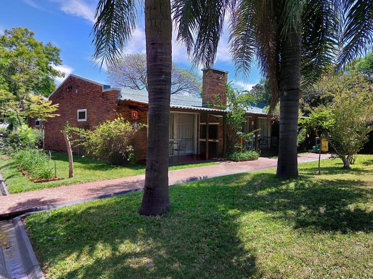 Hotel Jardines De Dayman Termas del Dayman Exterior photo